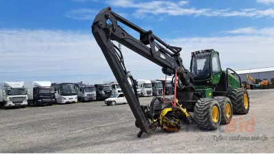 Maszyna leśna harwester John Deere 1270E -żuraw i głowica ścinkowa - wyjątkowe oferta